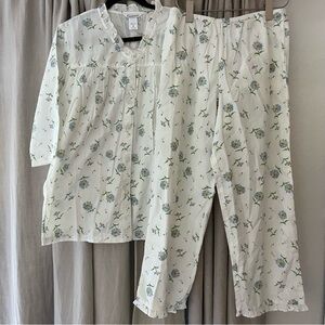 NWOT CUDDLEDOWN 100% Cotton Floral Ruffle Hem Pajama Set